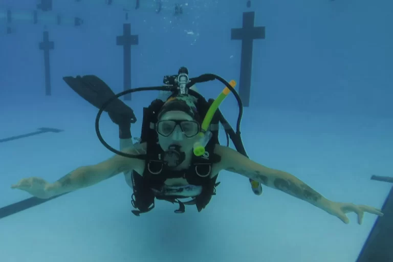Buceo en piscina temperada